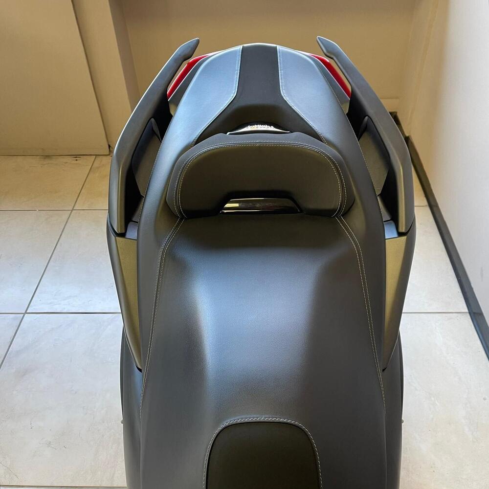 Yamaha X-Max 300 (2021 - 24) (4)