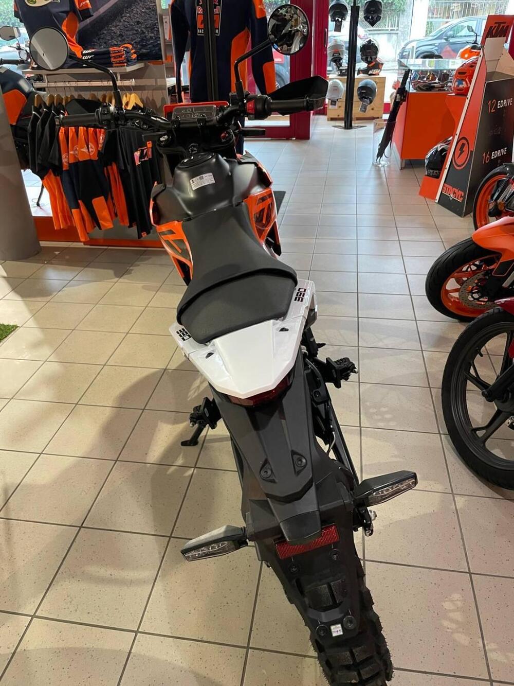 KTM 390 Enduro R (2025 - 26) (3)