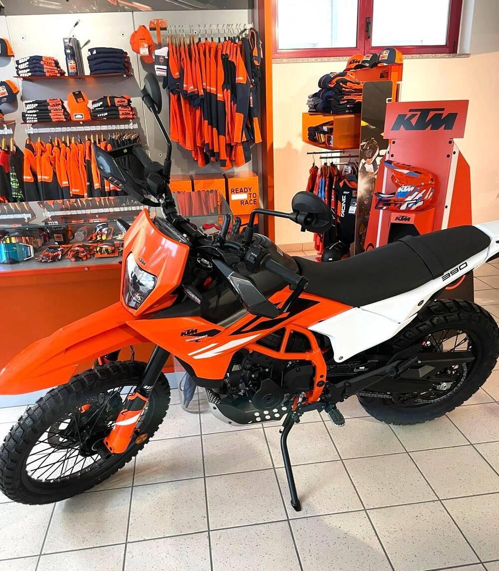KTM 390 Enduro R (2025 - 26)