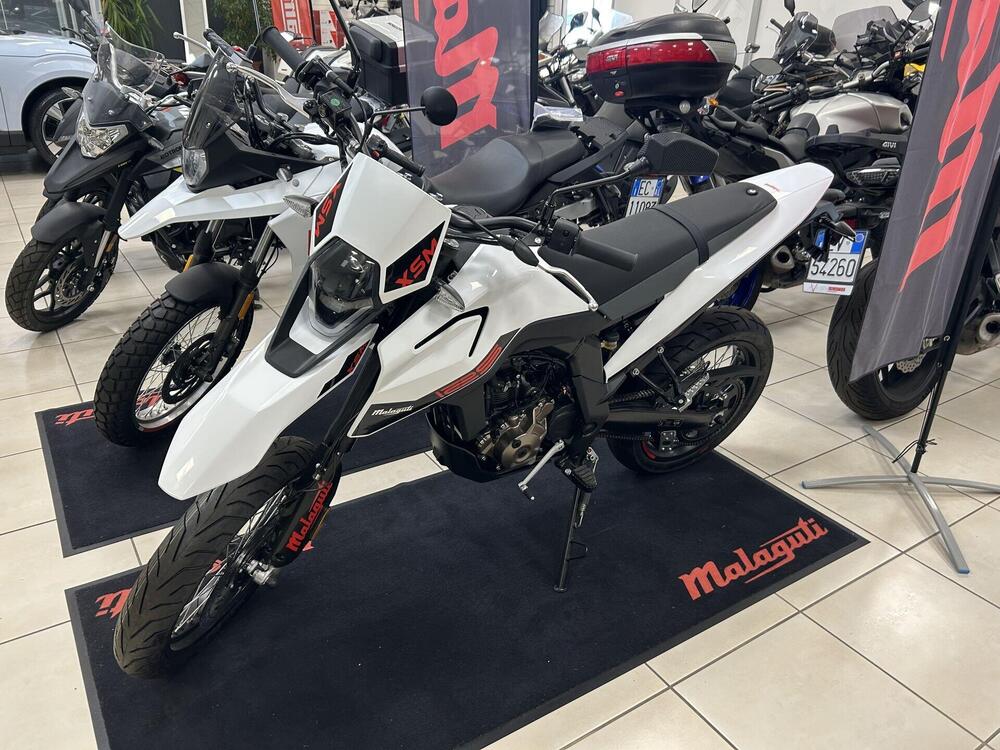 Malaguti XSM 125 (2021 - 26) (2)