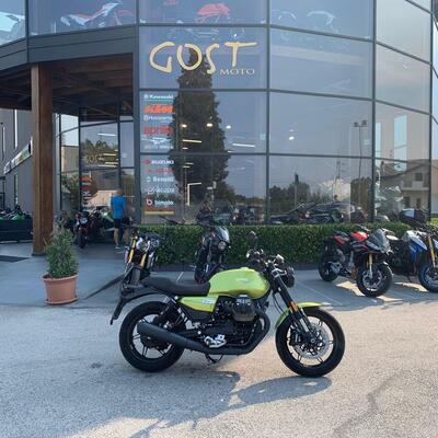 Moto Guzzi V7 Sport (2025 - 26) usata