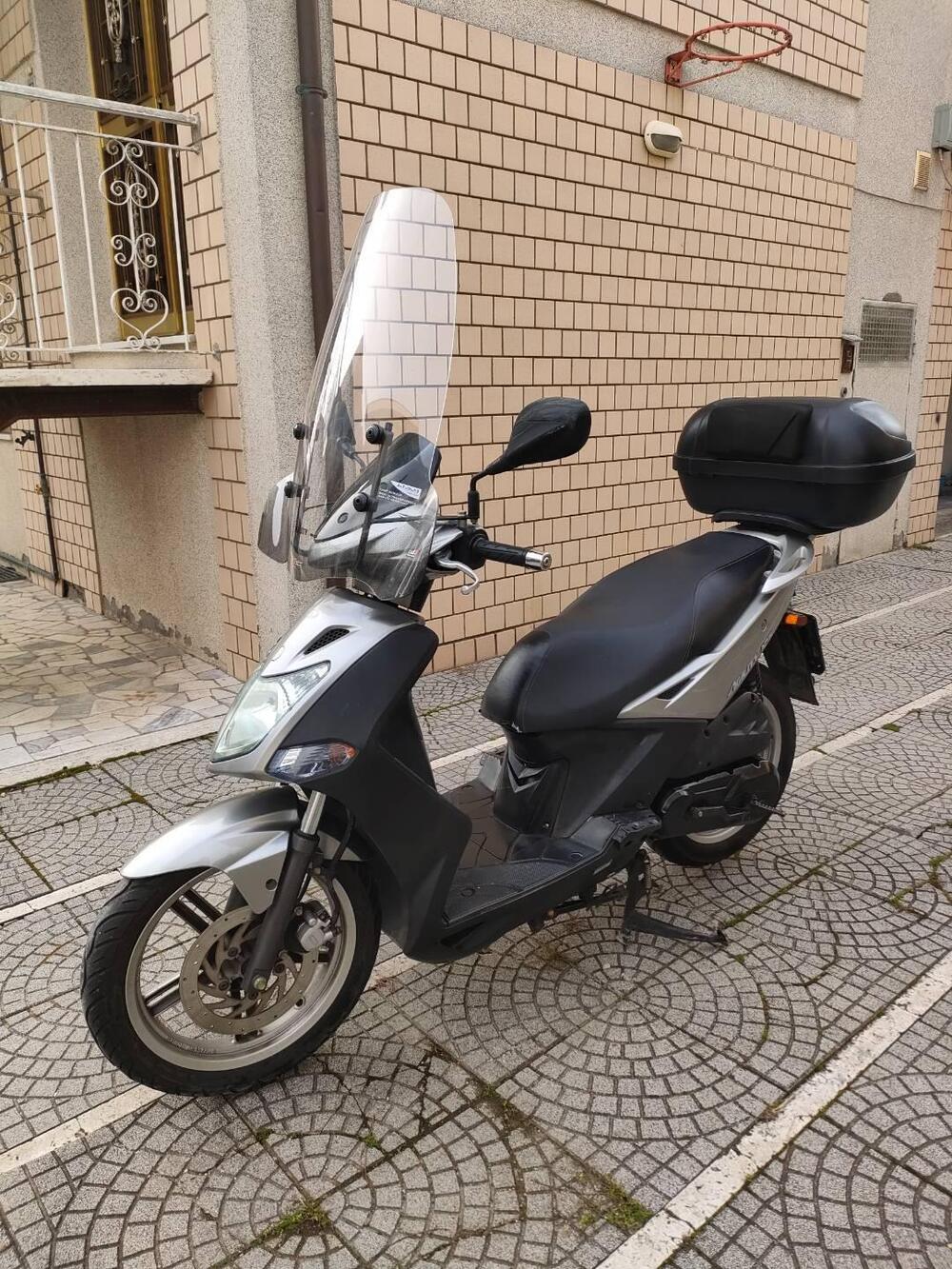 Kymco Agility 150 R16 (10)
