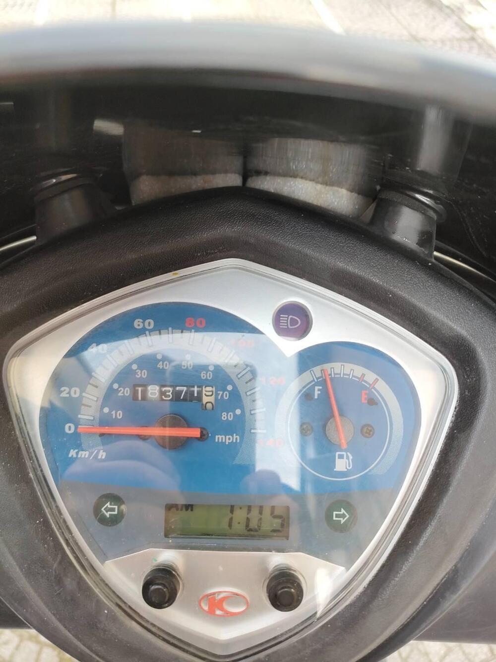 Kymco Agility 150 R16 (12)