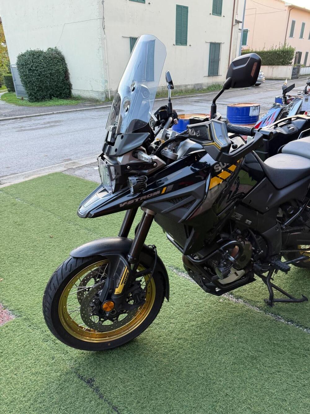 Suzuki V-Strom 1050XT (2020 - 23) (11)