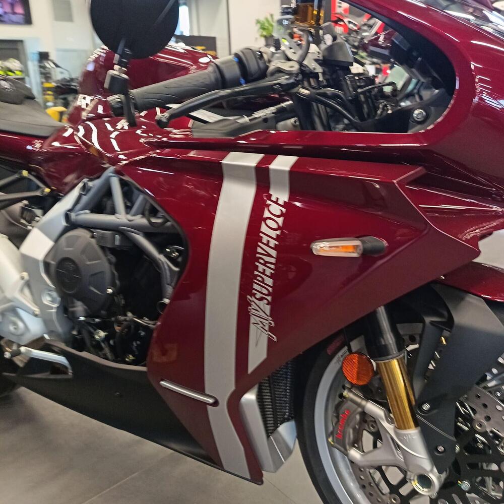 MV Agusta Superveloce 800 98 (2023 - 26) (6)