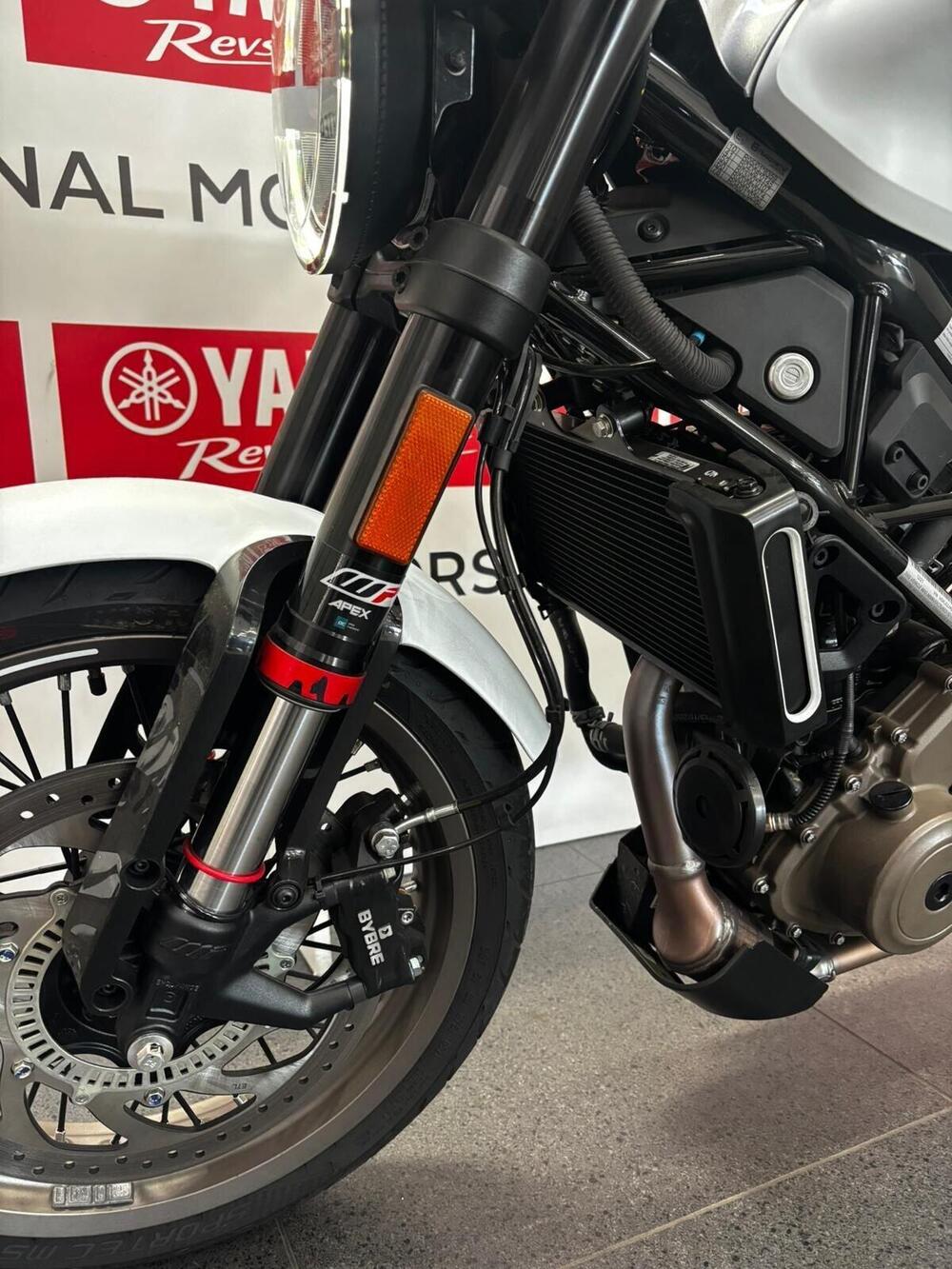 Husqvarna Vitpilen 401 (2024 - 26) (4)