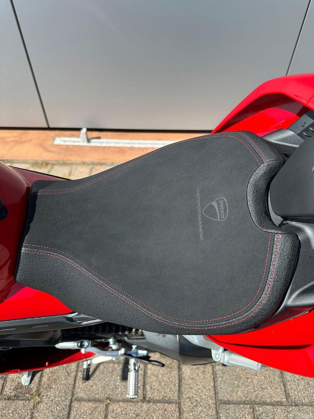 Ducati Panigale V4 1100 (2021) (17)