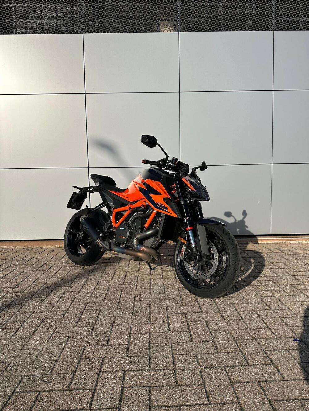 KTM 1290 Super Duke R (2021) (4)