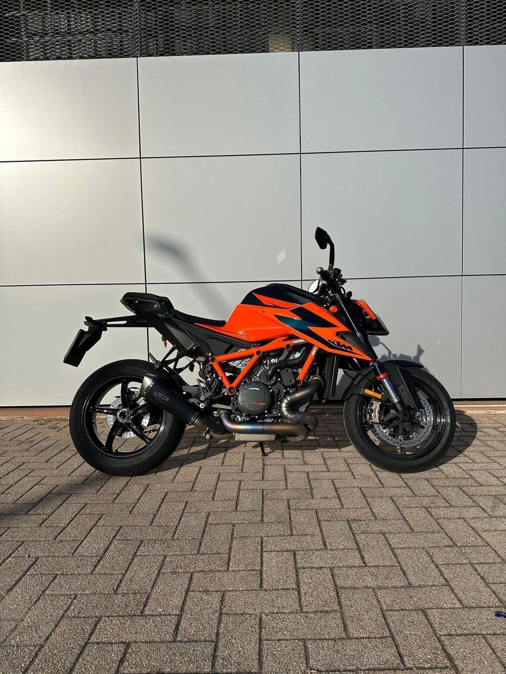 KTM 1290 Super Duke R (2021) (5)