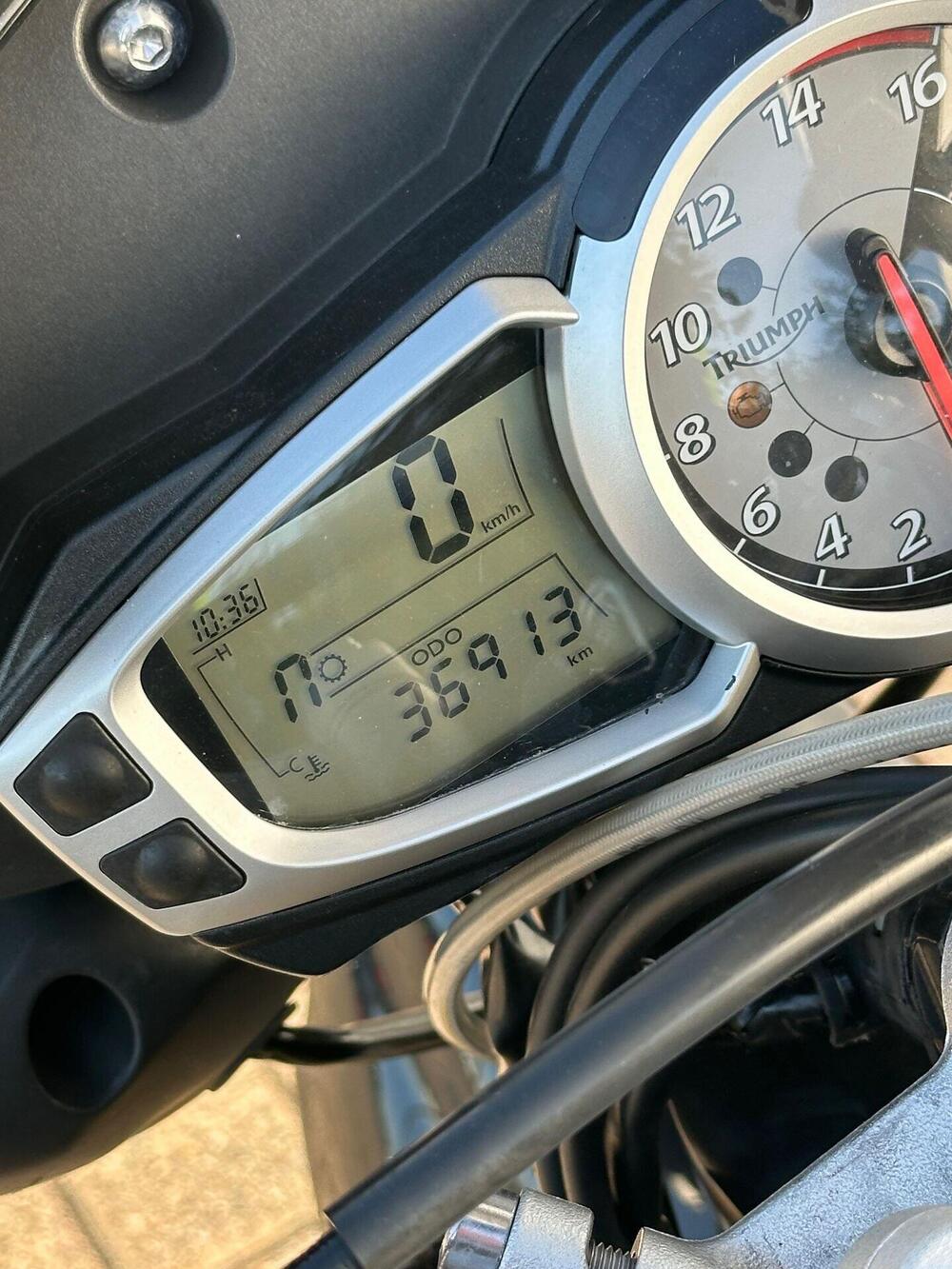 Triumph Street Triple (2007 - 12) (6)