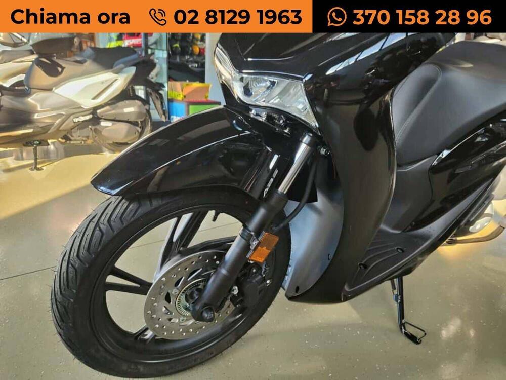 Honda SH 150i (2024 - 25) (4)