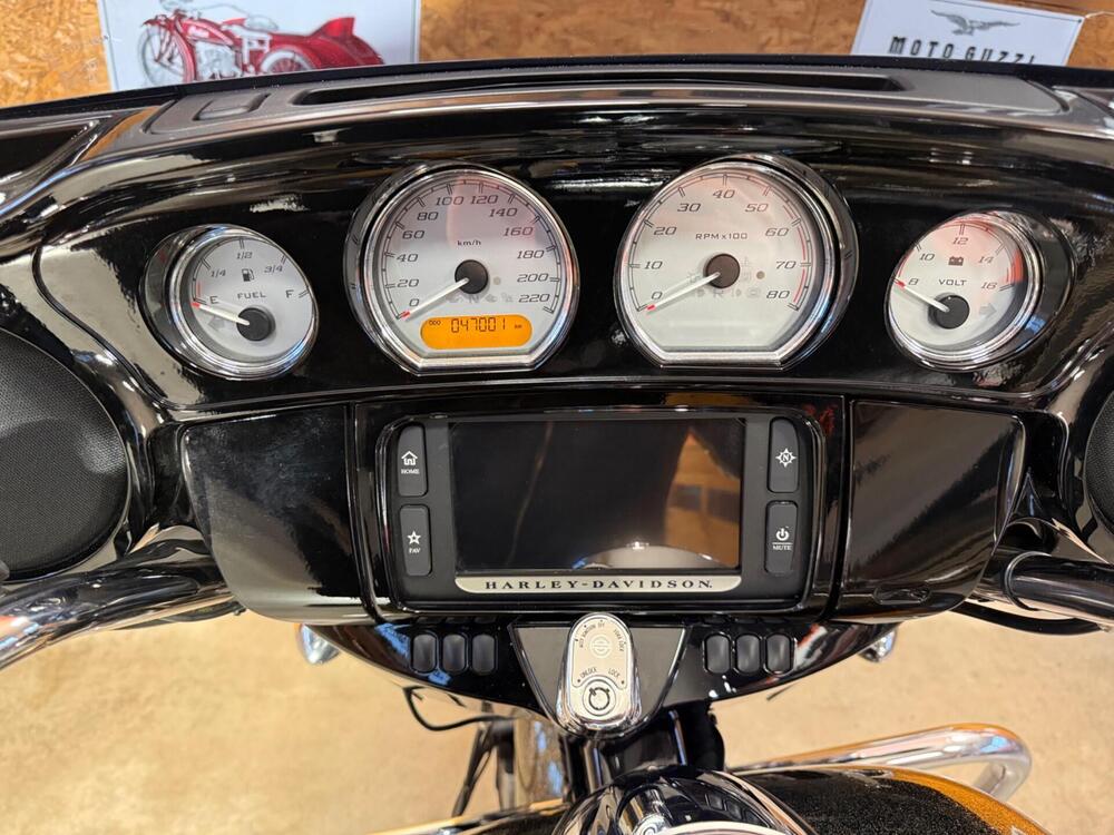 Harley-Davidson 1690 Street Glide Special (2014 - 16) - FLHX (6)