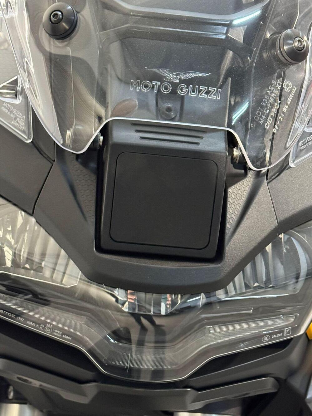 Moto Guzzi Stelvio PFF (2024 - 26) (4)