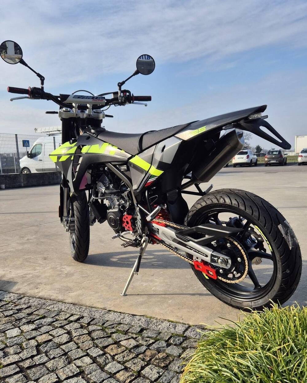 Fantic Motor XMF 125 Performance (2025 - 26) (3)