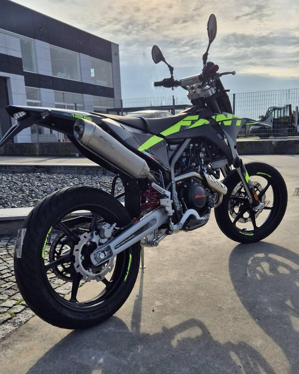 Fantic Motor XMF 125 Performance (2025 - 26) (2)