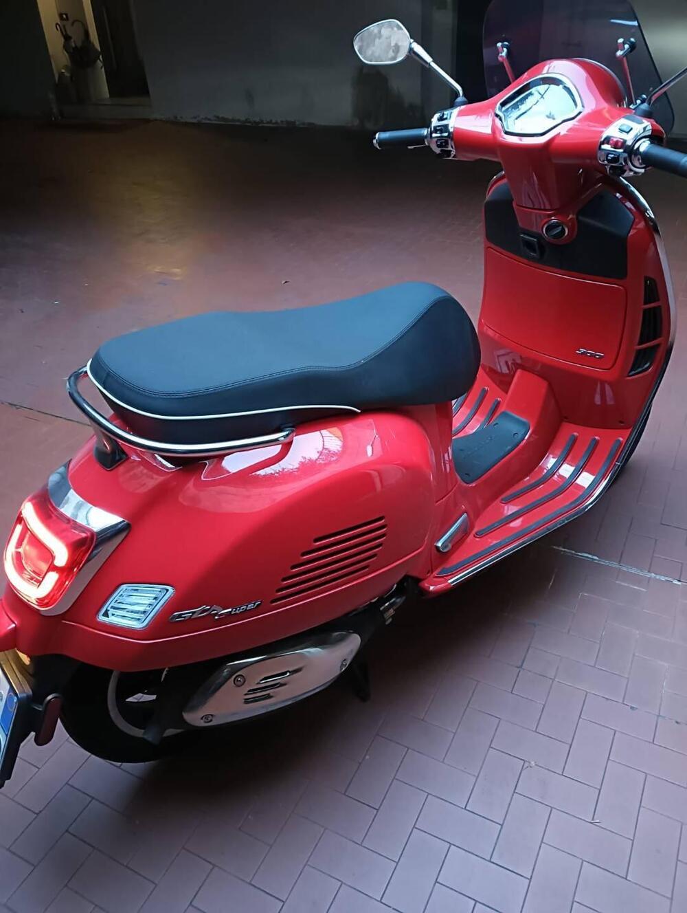 Vespa GTS 300 Super (2023 - 24) (2)