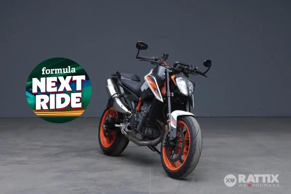 KTM 890 Duke R (2021)