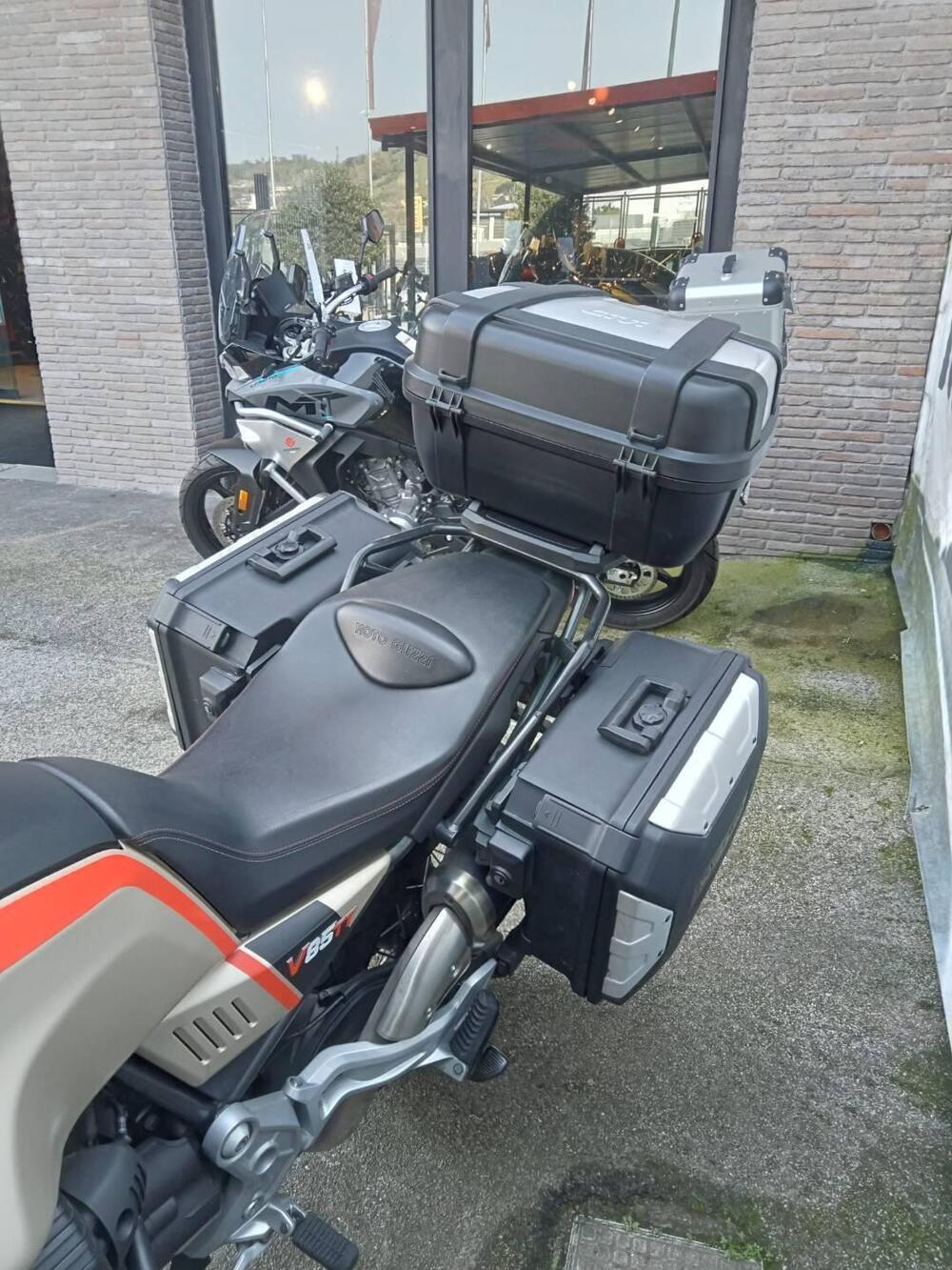 Moto Guzzi V85 TT (2019 - 20) (3)