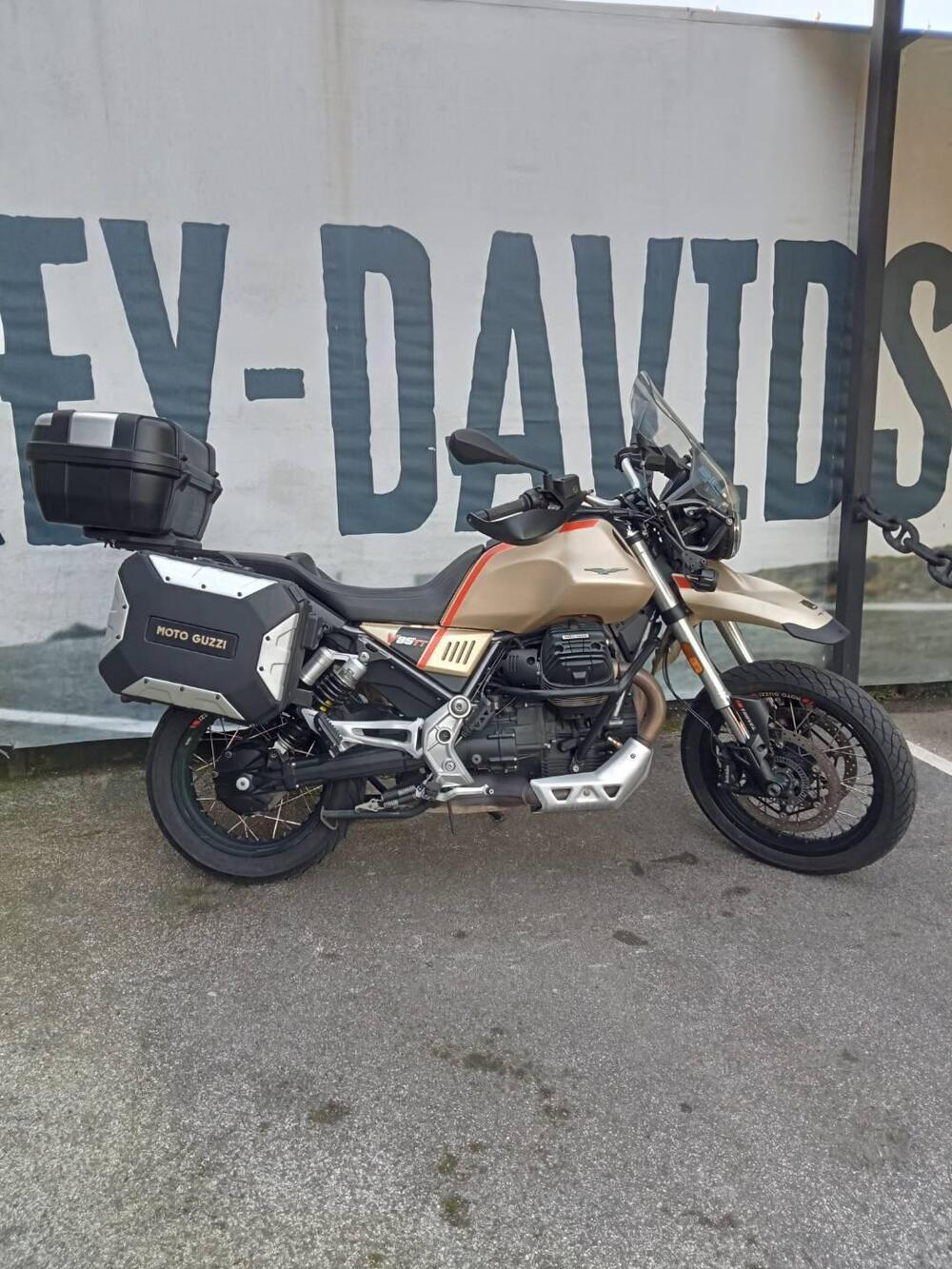 Moto Guzzi V85 TT (2019 - 20)