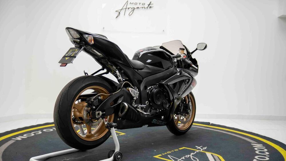 Suzuki GSX R 750 (2006 - 07) (3)