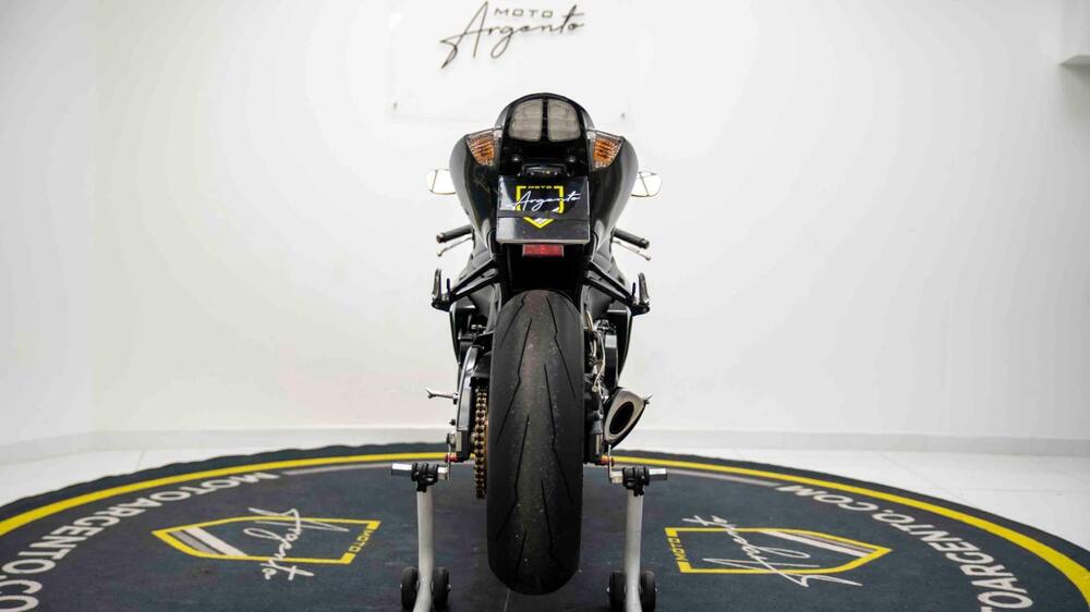 Suzuki GSX R 750 (2006 - 07) (4)