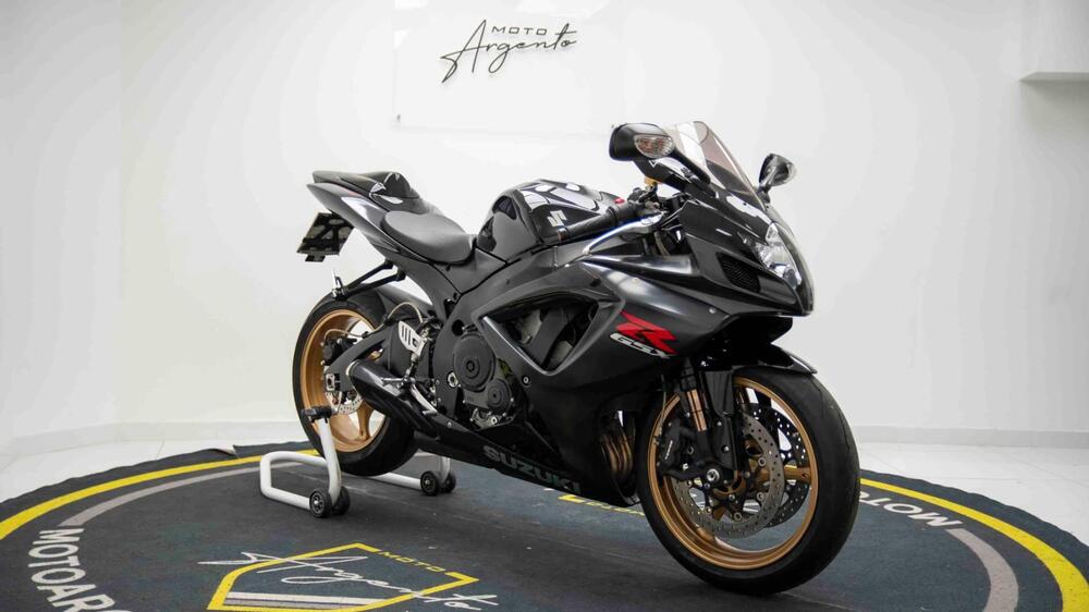 Suzuki GSX R 750 (2006 - 07) (9)