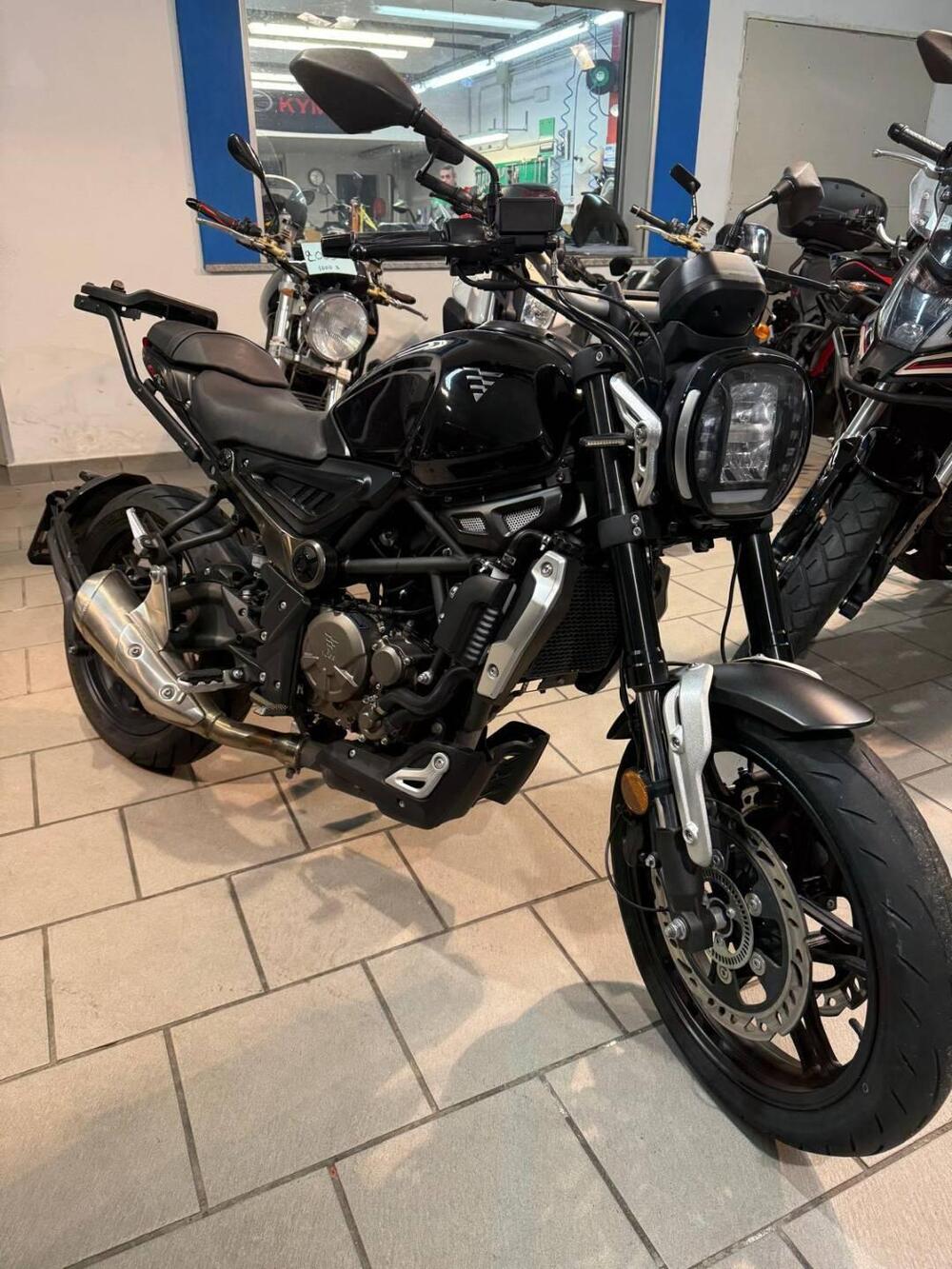 Voge Trofeo 300AC (2021 - 26)