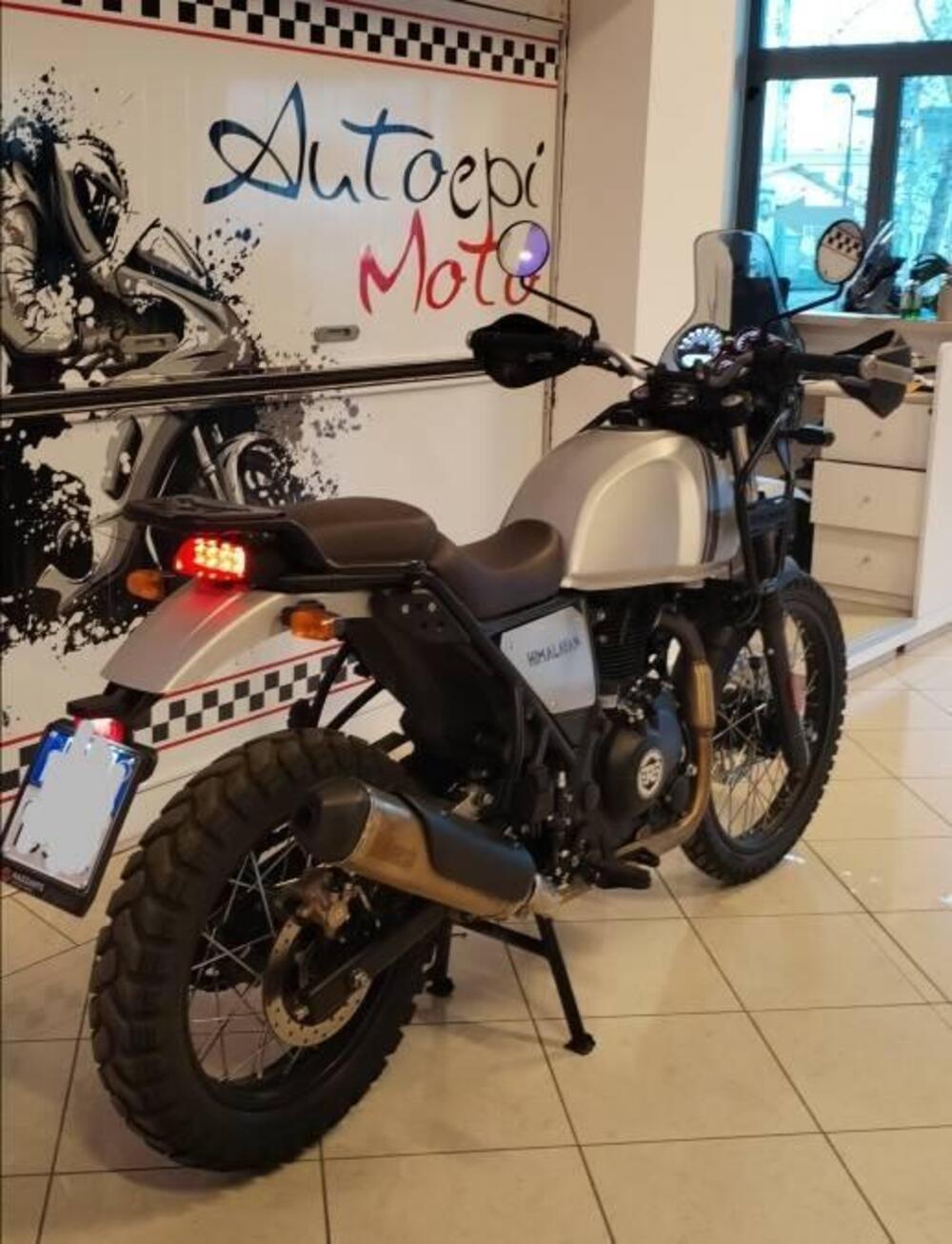 Royal Enfield Himalayan 411 (2021 - 24) (2)