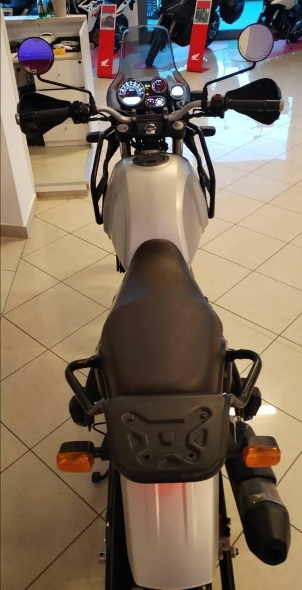 Royal Enfield Himalayan 411 (2021 - 24) (3)