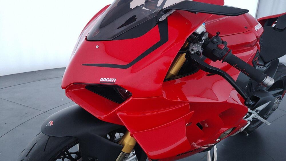 Ducati Panigale V4 S 1100 (2021) (11)
