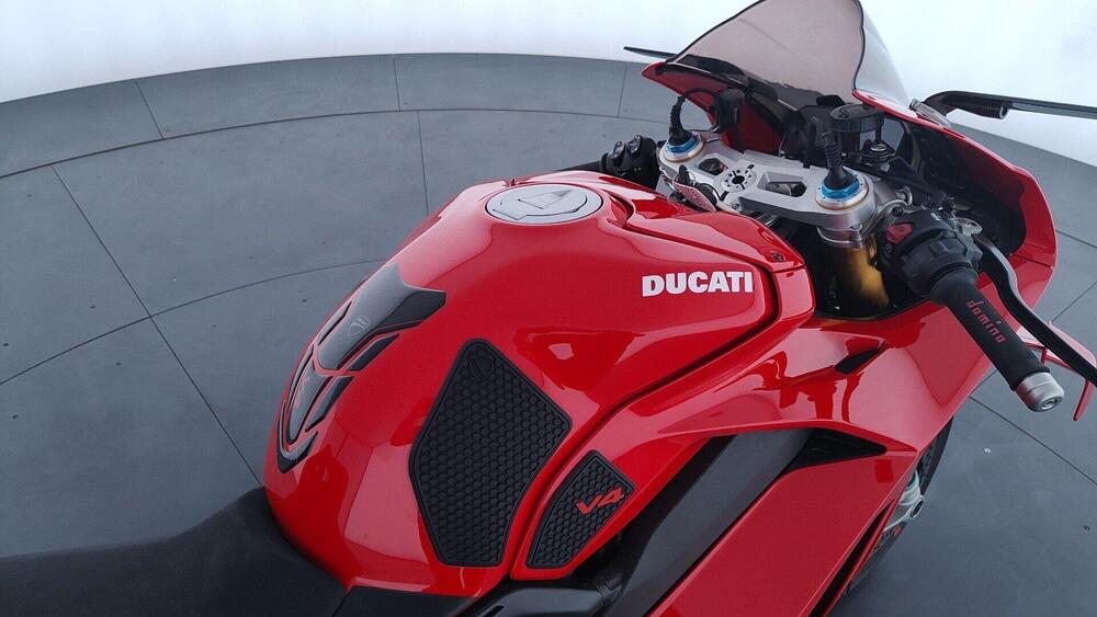 Ducati Panigale V4 S 1100 (2021) (16)