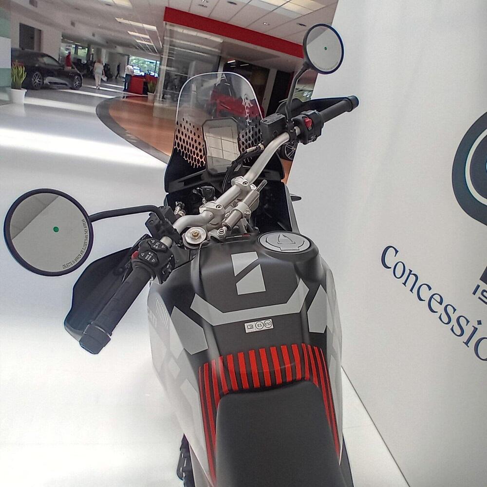 Ducati DesertX (2022 - 25) (5)