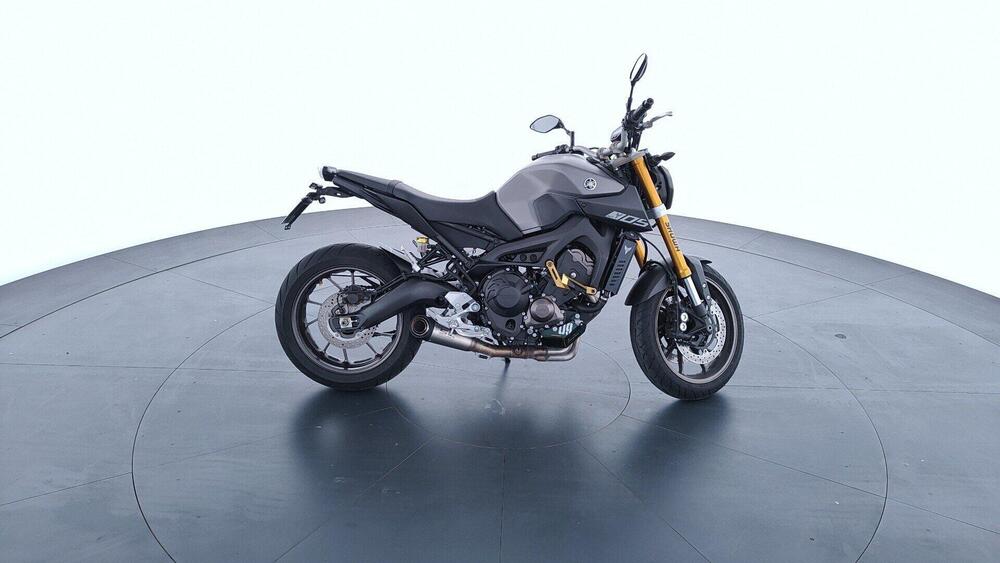 Yamaha MT-09 ABS (2016) (4)