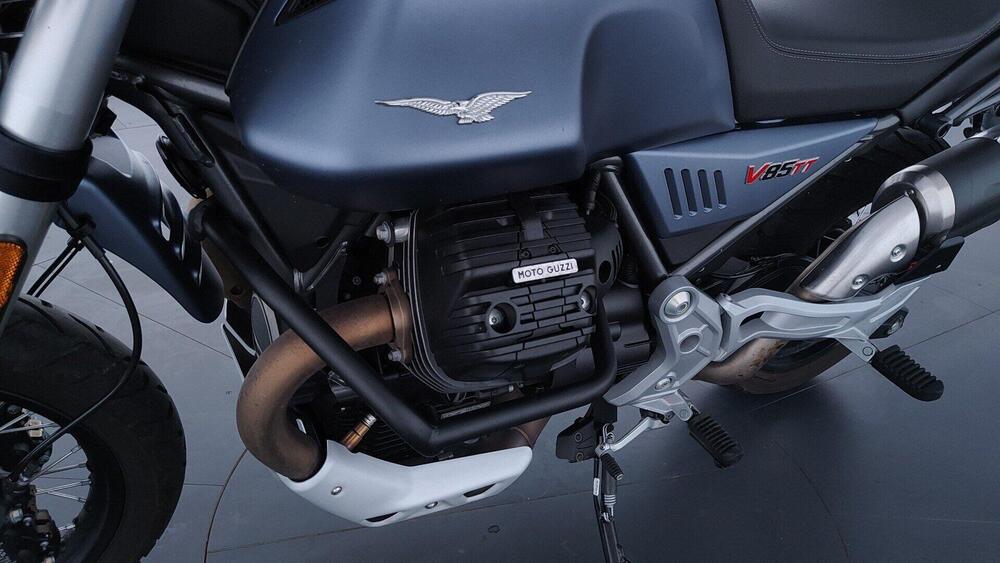 Moto Guzzi V85 TT (2019 - 20) (9)