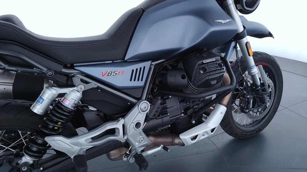 Moto Guzzi V85 TT (2019 - 20) (11)