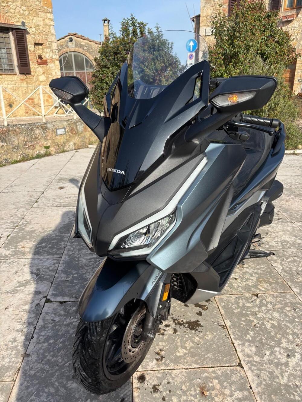 Honda Forza 350 (2022 - 24) (2)