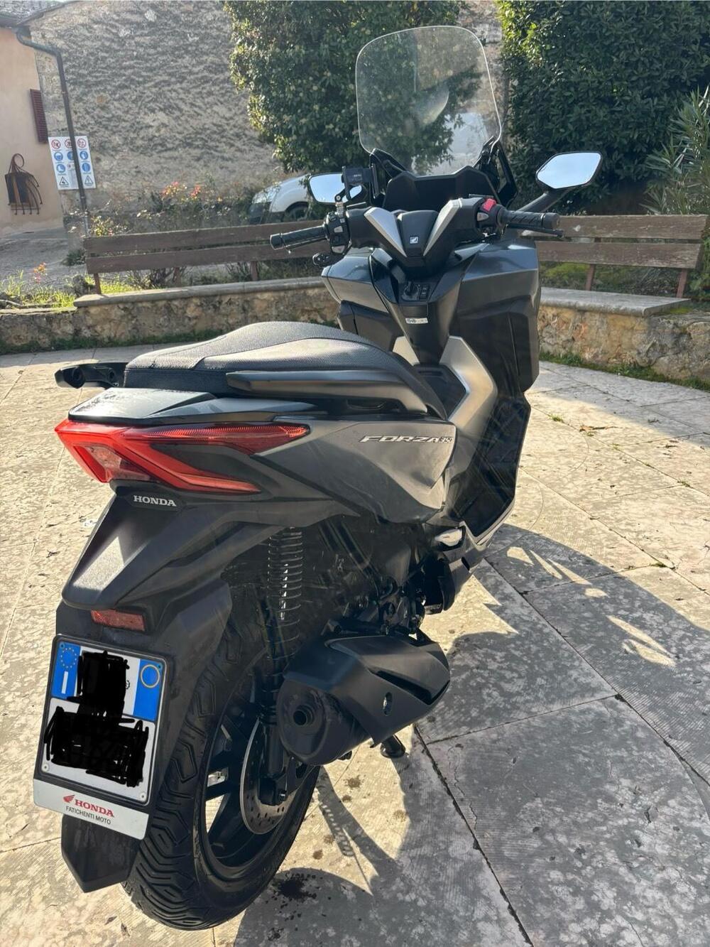 Honda Forza 350 (2022 - 24) (7)