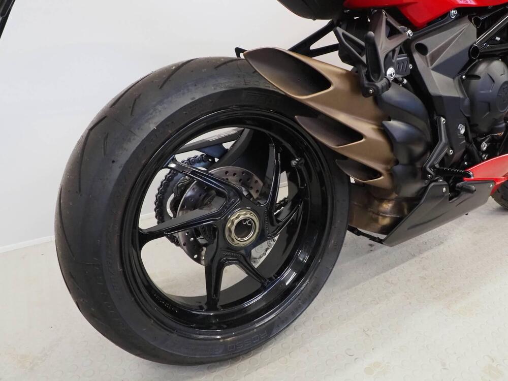 MV Agusta F3 800 R (2023 - 26) (7)