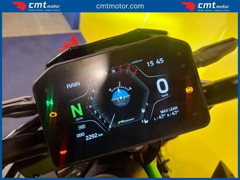 Kawasaki Z 900 SE (2025 - 26) (8)