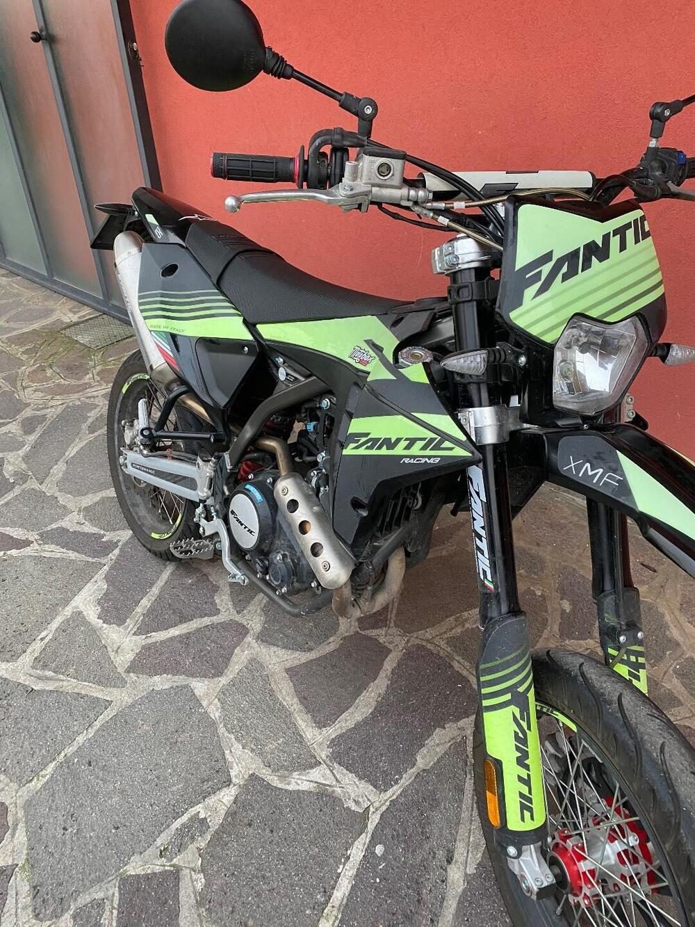 Fantic Motor XMF 125 Motard Performance 4T (2023 - 24) (3)