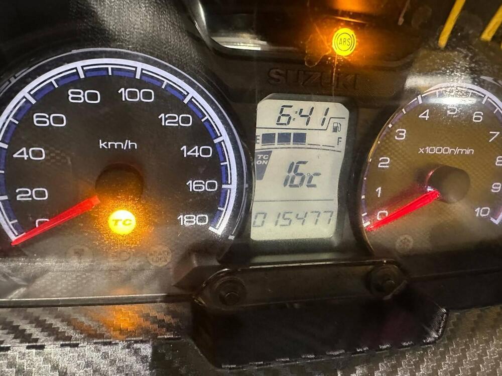 Suzuki Burgman 400 (2022 - 24) (6)