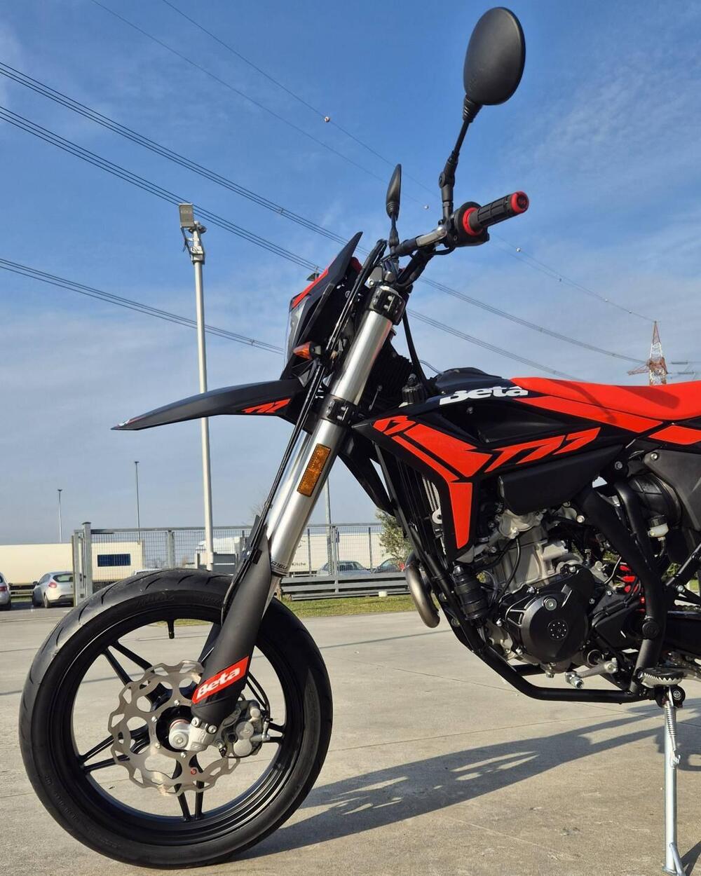 Betamotor RR 125 4T Motard T (2025 - 26) (4)