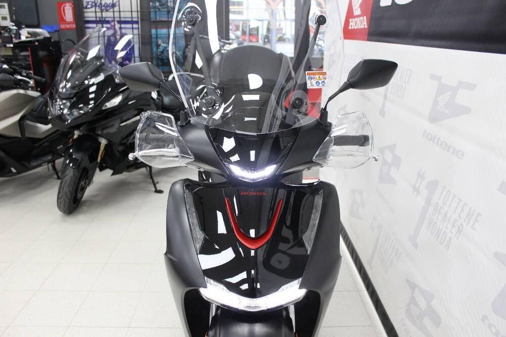 Honda SH 150 Sport (2026) (4)