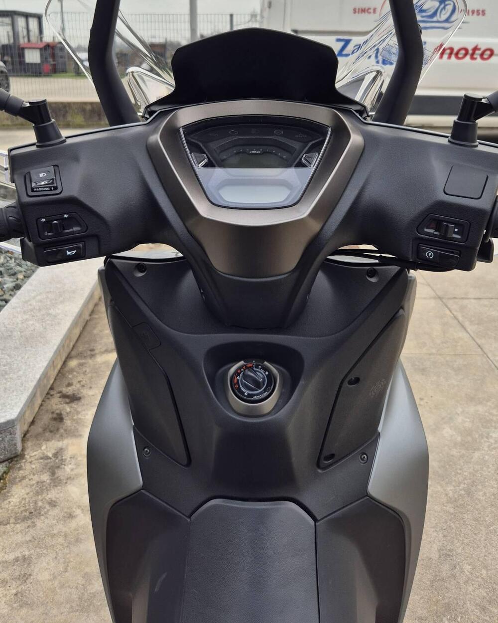 Kymco Agility 300i (2021 - 25) (5)