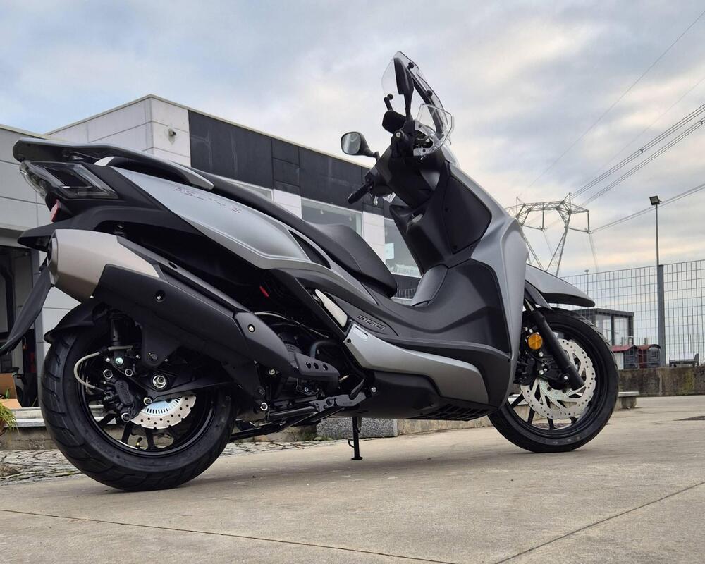 Kymco Agility 300i (2021 - 25) (2)