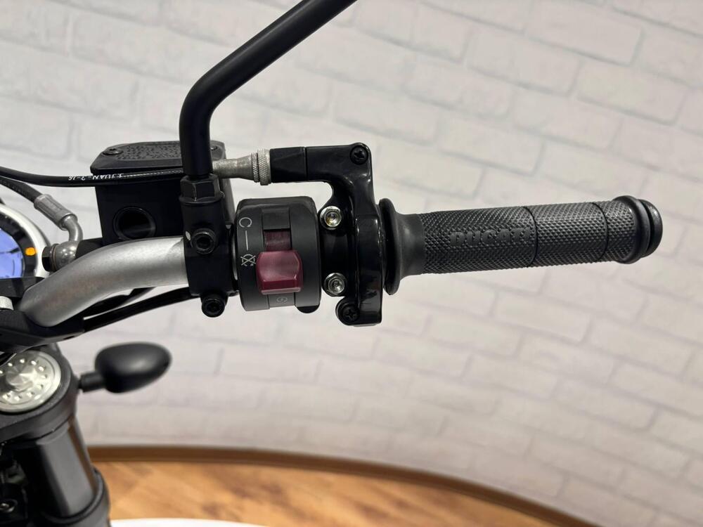 Ducati Scrambler 800 Flat Track Pro (2016 - 17) (11)