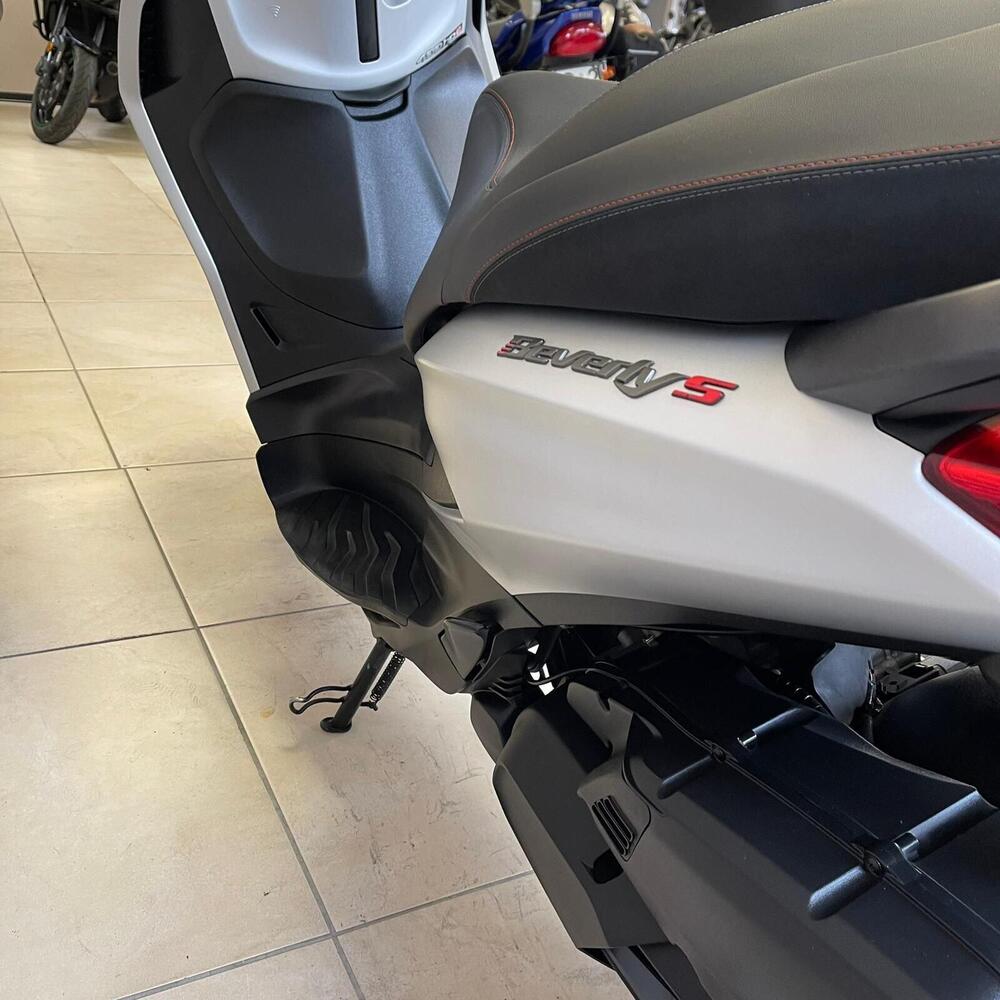 Piaggio Beverly 400 S ABS-ASR (2021 - 24) (9)