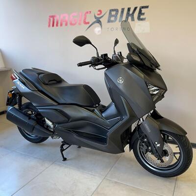 Yamaha X-Max 300 (2021 - 24) usata