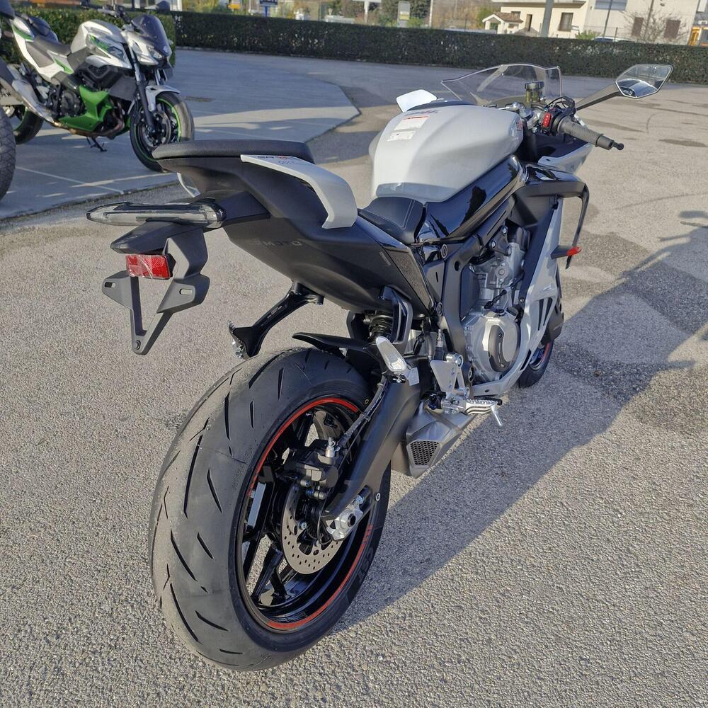 CFMOTO 675SR-R (2025 - 26) (7)