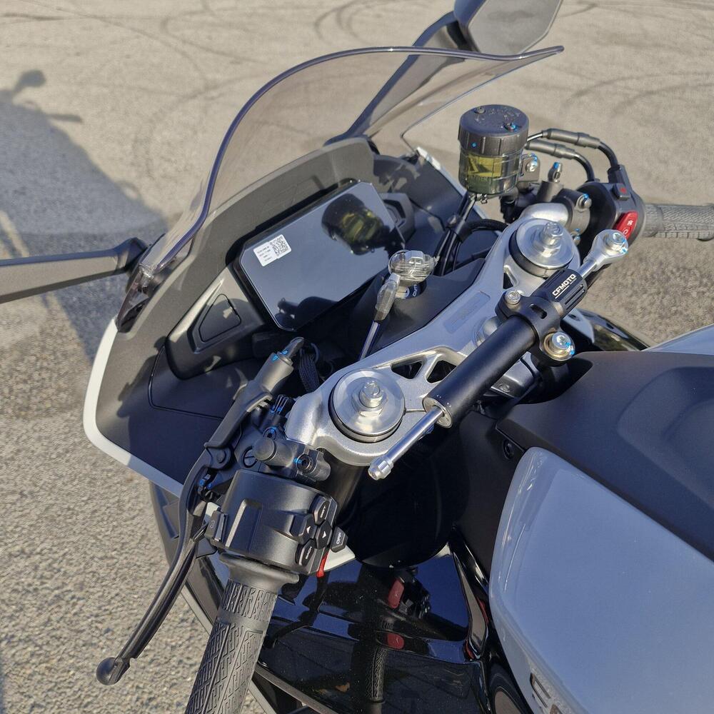 CFMOTO 675SR-R (2025 - 26) (8)